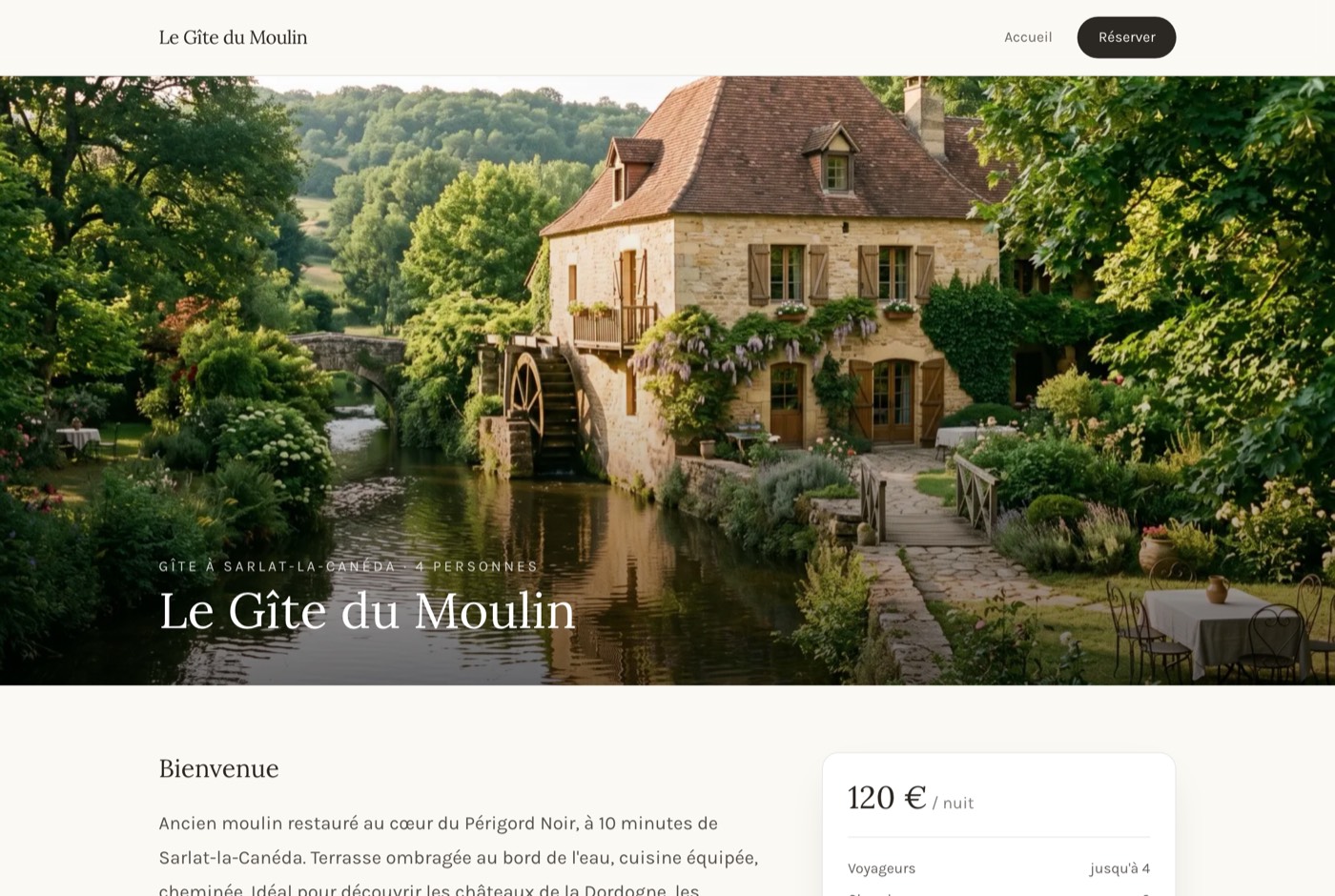 Le site du Gîte du Moulin, fait avec Parabon : une grande photo du moulin au bord de l'eau, le prix de la nuit et un bouton pour réserver